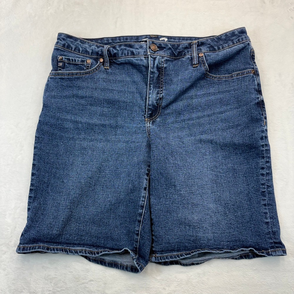 Seven7 Womens Size 14 Medium Wash Denim Bermuda Shorts Stretch Blue Jeans